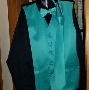 Boys dress suit size 14/16